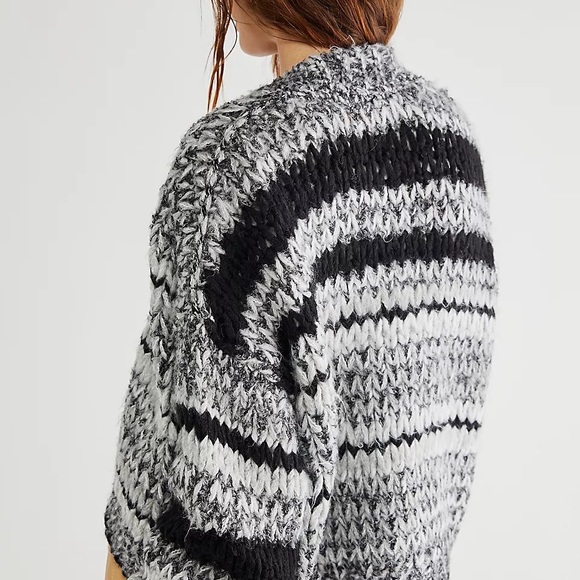 NWOT Free People Wanderer Cardi Chunky Cardigan Sweater Z84-14 - Picture 2 of 5